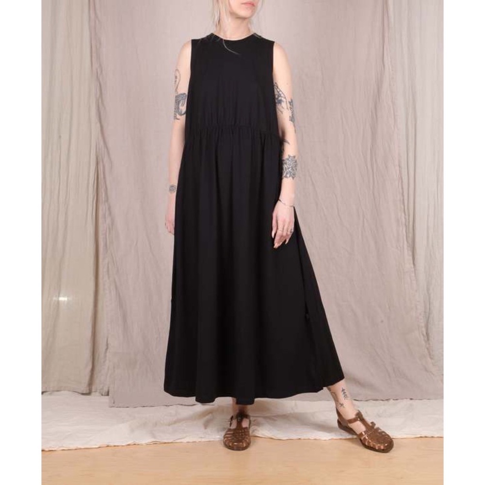 Kowtow Curve Waste Dress in Black, XS, Organic Cotton